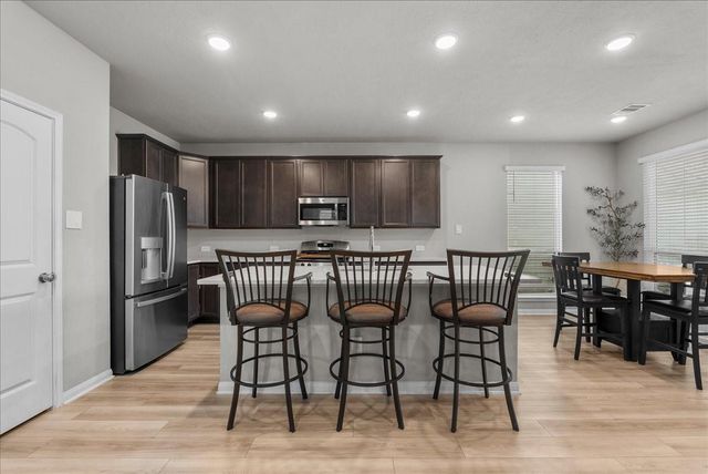 125 Austin Road, Angleton, TX 77515