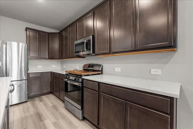 125 Austin Road, Angleton, TX 77515