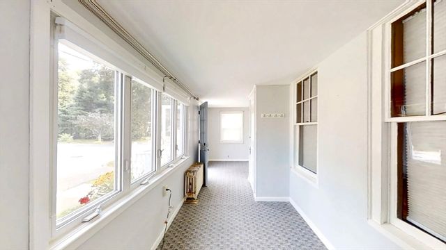 22 Pelican Ave, Worcester, MA 01605