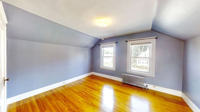 22 Pelican Ave, Worcester, MA 01605