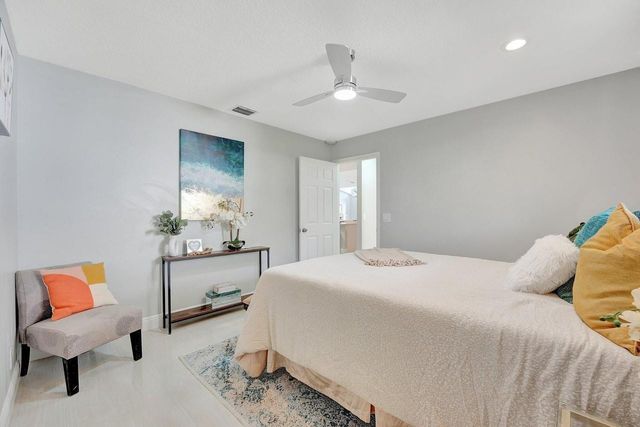 9066 NW 52nd Court, Coral Springs, FL 33067