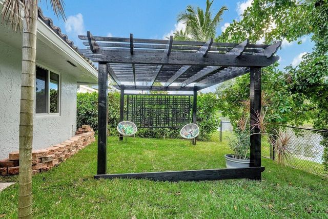 9066 NW 52nd Court, Coral Springs, FL 33067