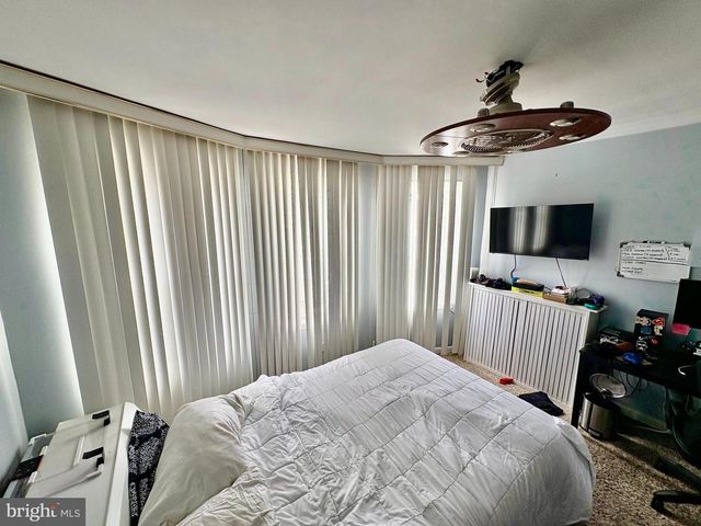 219 ARIZONA AVE, Atlantic City, NJ 08401