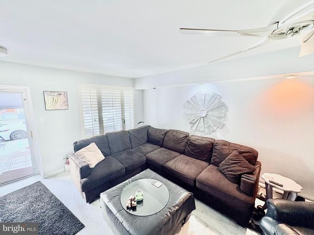 219 ARIZONA AVE, Atlantic City, NJ 08401