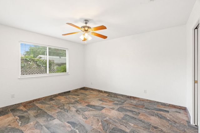 2406 Berkeley Ave B, Austin, TX 78745