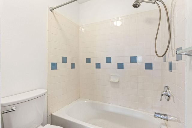 2406 Berkeley Ave B, Austin, TX 78745