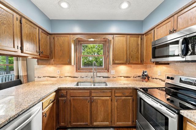 524 Colony Park Drive, Pickerington, OH 43147