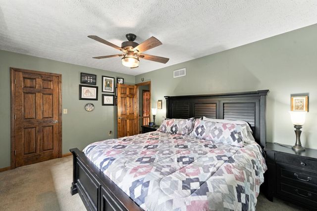 524 Colony Park Drive, Pickerington, OH 43147