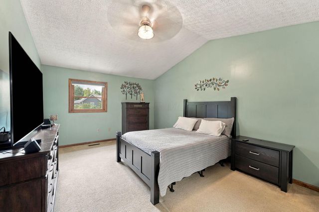 524 Colony Park Drive, Pickerington, OH 43147