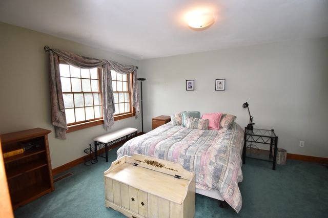 51 Coleman Road, Southampton, MA 01073