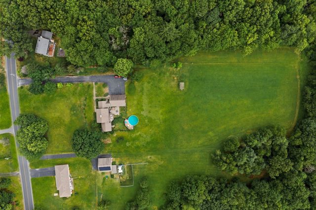 51 Coleman Road, Southampton, MA 01073
