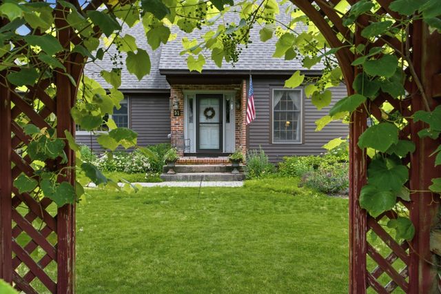 51 Coleman Road, Southampton, MA 01073