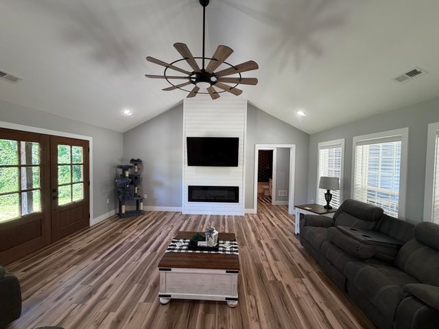 124 Sandy Rock Drive, Corbin, KY 40701