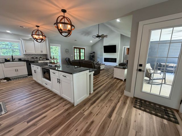 124 Sandy Rock Drive, Corbin, KY 40701