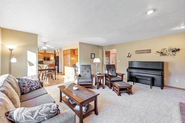 427 N 18TH AVENUE, Sturgeon Bay, WI 54235