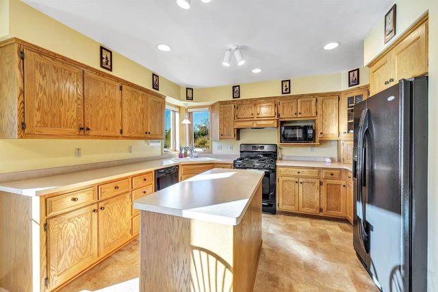 427 N 18TH AVENUE, Sturgeon Bay, WI 54235