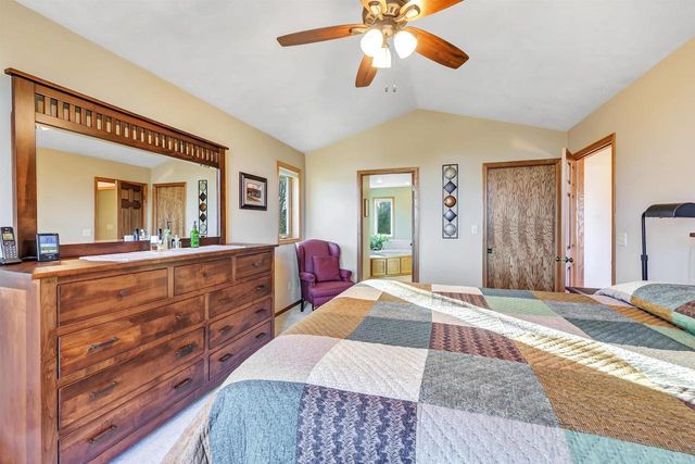 427 N 18TH AVENUE, Sturgeon Bay, WI 54235