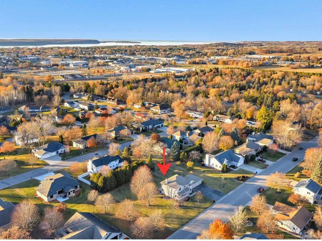 427 N 18TH AVENUE, Sturgeon Bay, WI 54235