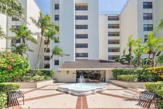 105 Lake Emerald Drive 406, Oakland Park, FL 33309