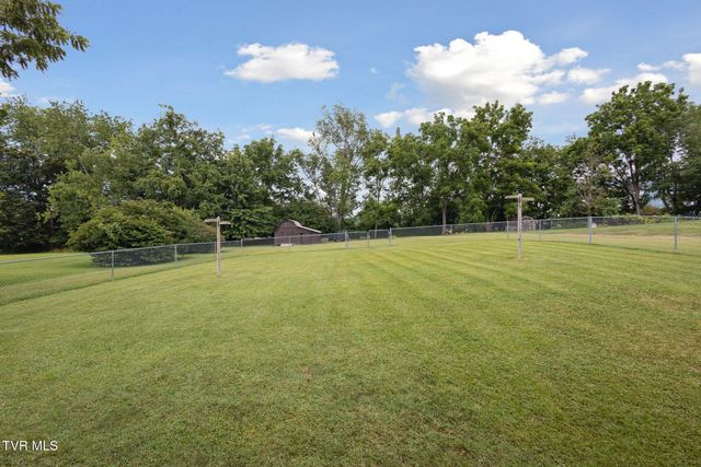 188 McArthur Circle, Bristol, VA 24201