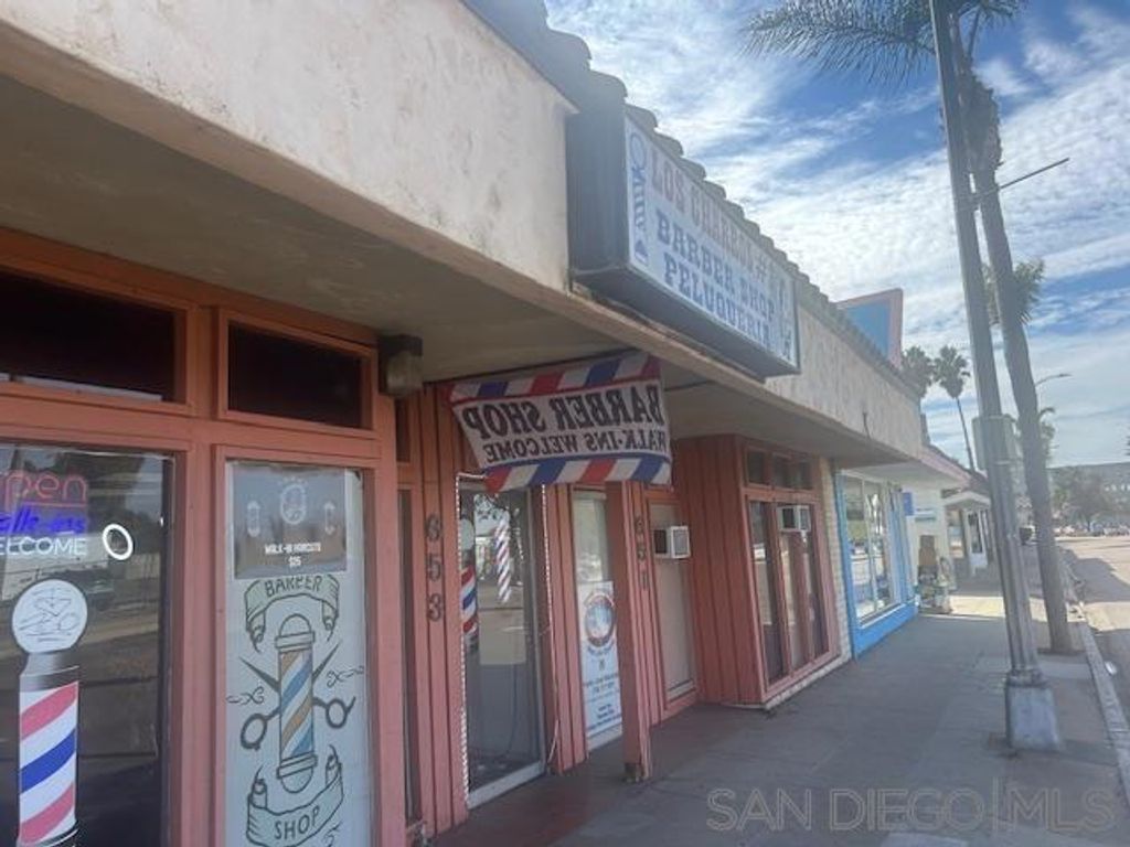 651 E. Valley Packway, Escondido, CA 92025 — exterior