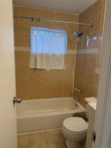 51 E Cedar Street, Central Islip, NY 11722