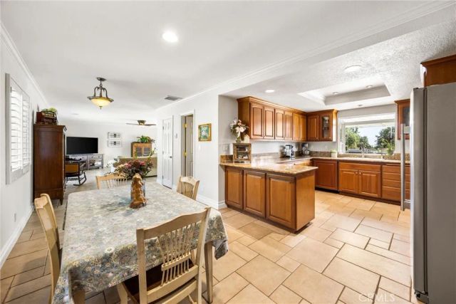 420 E 25th Street, Upland, CA 91784