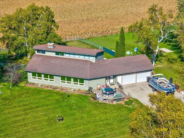 N3943 O'Connor Road, Columbus, WI 53925