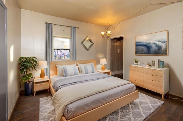 222 6th Street NE, Hillsboro, ND 58045