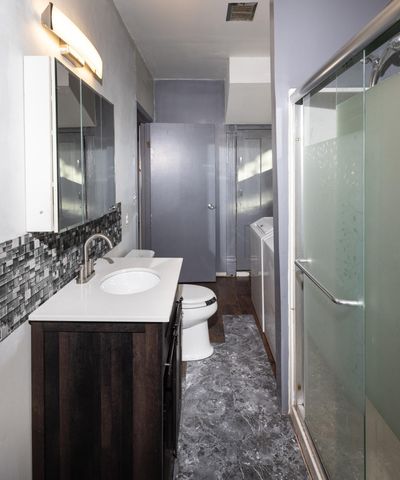 222 6th Street NE, Hillsboro, ND 58045