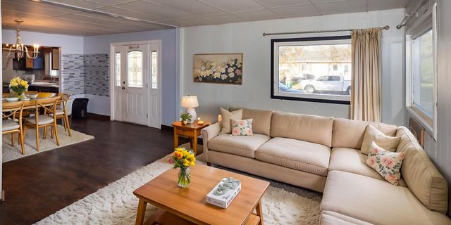 222 6th Street NE, Hillsboro, ND 58045