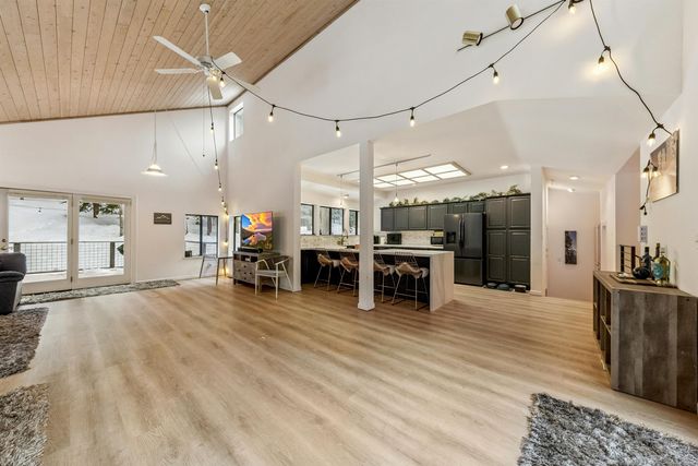 1141 Regency Way, Tahoe Vista, CA 96148