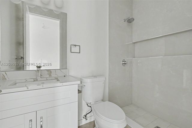 2960 NW 24th Ave, Oakland Park, FL 33311