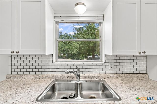1500 Brandt Drive, Austin, TX 78742