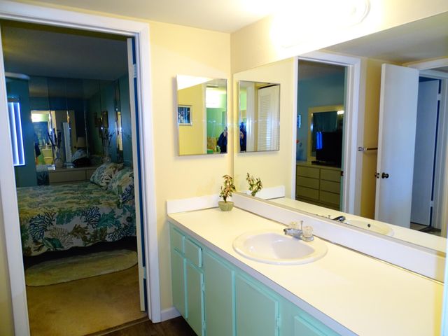 409 Pine Glen Lane A-2, Greenacres, FL 33463