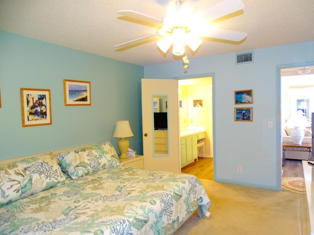 409 Pine Glen Lane A-2, Greenacres, FL 33463