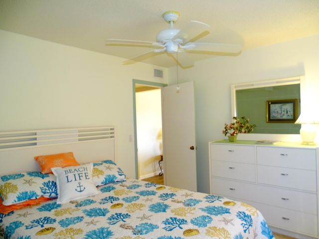 409 Pine Glen Lane A-2, Greenacres, FL 33463