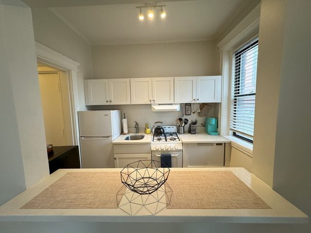 34 E Newton St. 2, Boston, MA 02118