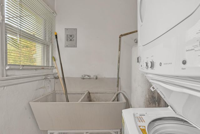 500 N G Street, Madera, CA 93637