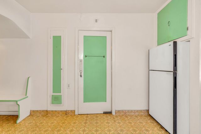 500 N G Street, Madera, CA 93637