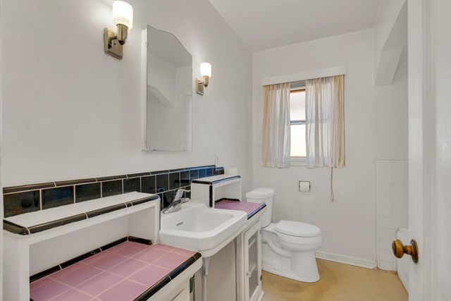 500 N G Street, Madera, CA 93637