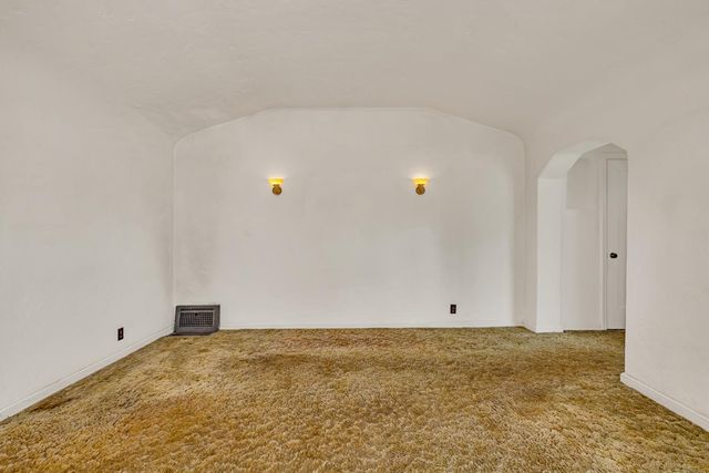 500 N G Street, Madera, CA 93637