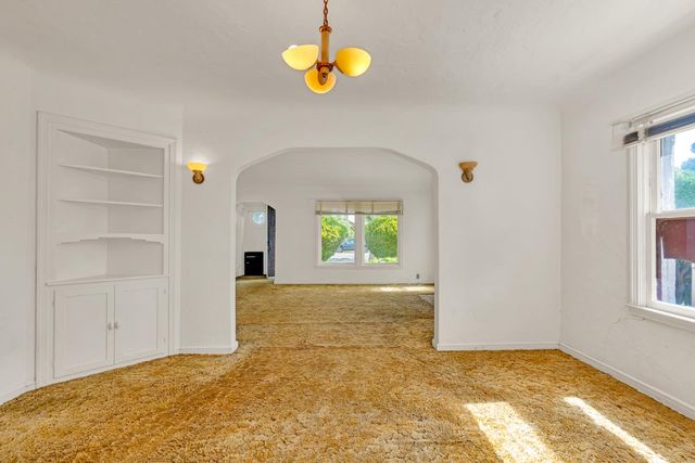 500 N G Street, Madera, CA 93637