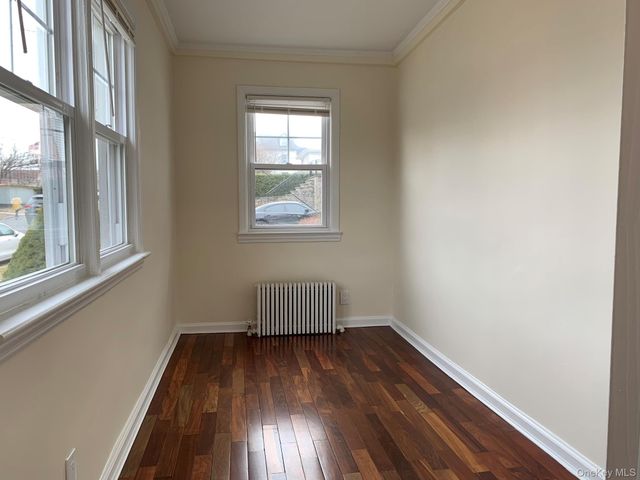 24 Hall Avenue, Eastchester, NY 10709