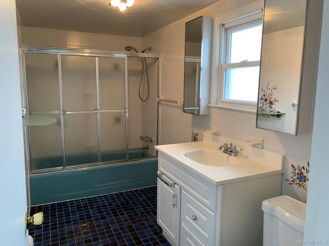 24 Hall Avenue, Eastchester, NY 10709