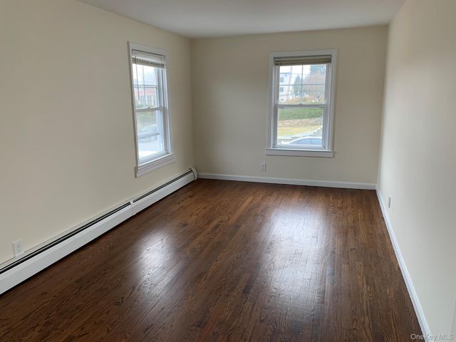 24 Hall Avenue, Eastchester, NY 10709