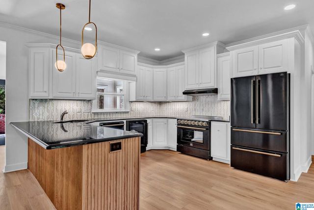 9869 HILL LANE, Warrior, AL 35180