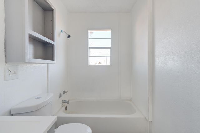 1517 E 27th Street, Lubbock, TX 79404