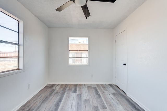 1517 E 27th Street, Lubbock, TX 79404