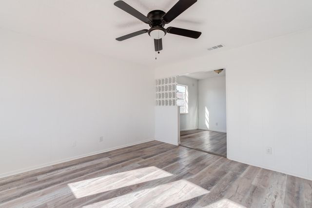 1517 E 27th Street, Lubbock, TX 79404